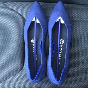 BRAND NEW Rothys The Point - Cobalt sz 7.5